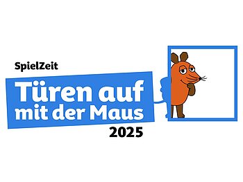 Key Visual des Aktionstags Türen auf mit der Maus mit der WDR Maus, die durch einen blauen Rahmen schaut, daneben der Schriftzug des Aktionstags. 