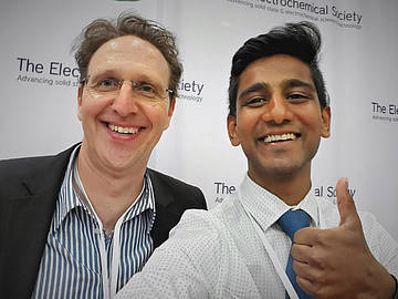 Prof. Volker Schulz und Manoj Balakrishnan bei der ECS in Dallas