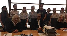  International-Business-Studierende der DHBW Mannheim mit Richtern des Oberlandesgerichts Frankfurt am Main