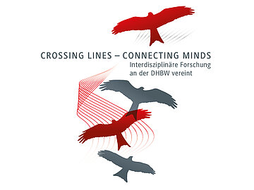Weißes Bild mit 4 Vogelsilhouetten in rot und grau, die nach oben fliegen, immer wieder überqueren sie dabei Linien im Hintergrund. Dazu der Schriftzug zum Event-Motto Crossing Lines - Connecting Minds. 
