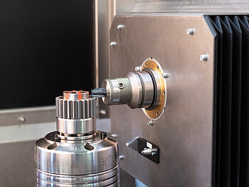 Maschine zur Entgratung von Zahnrädern